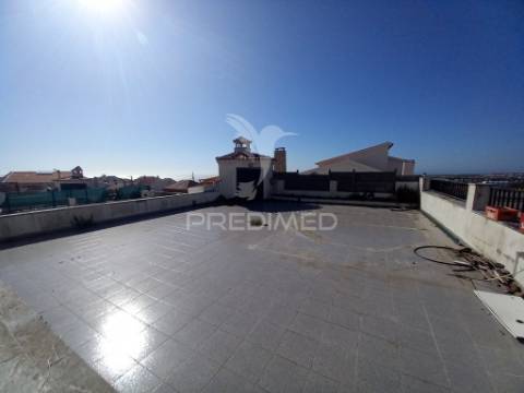 Ribamar-lisboa moradia t4+1-logradouro-garagem