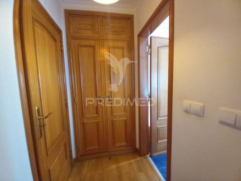 Ribamar-lisboa moradia t4+1-logradouro-garagem