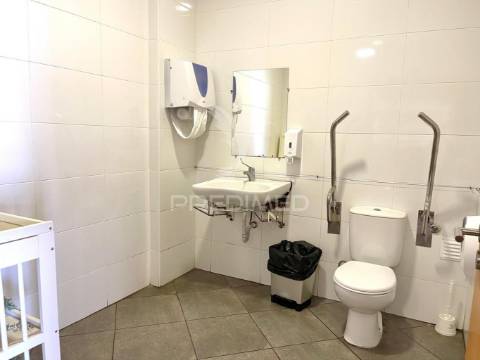 Restaurante a 100 metros da praia