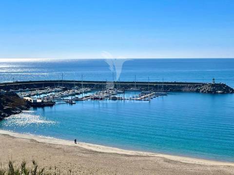 Restaurante a 100 metros da praia