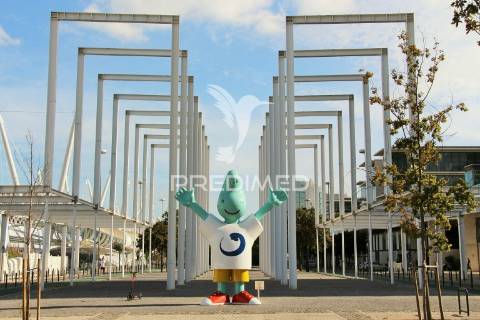 Escritório com vista rio, wc e estacionamento - lisboa