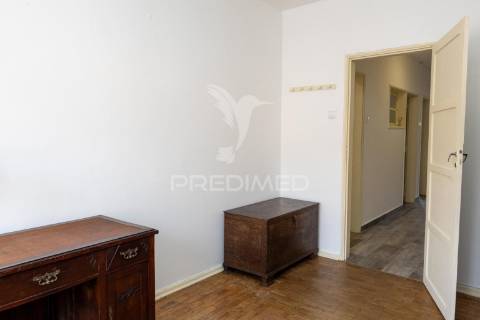 Apartamento t2+1 renovado com terraço, em vila viçosa