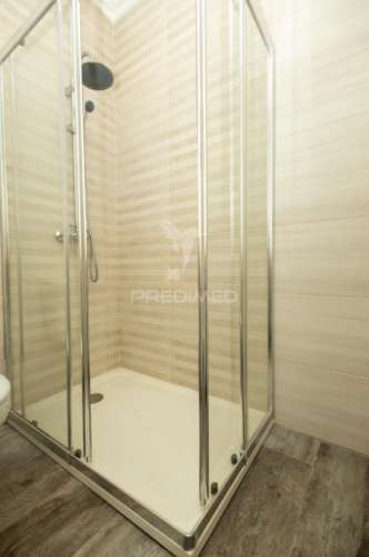 Apartamento t2+1 renovado com terraço, em vila viçosa