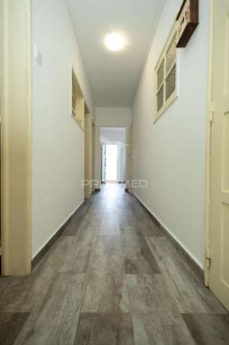 Apartamento t2+1 renovado com terraço, em vila viçosa