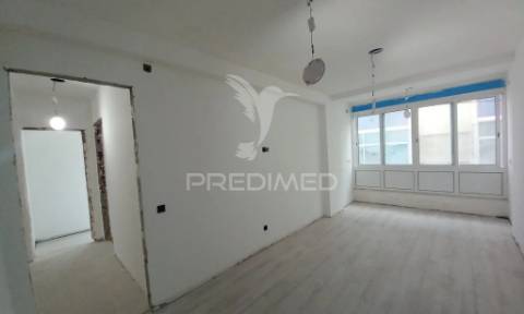 Apartamento t4 – laranjeiro-almada-renovado