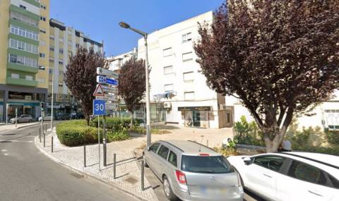 T3-4ass.-pontinha, odivelas, lisboa-150m metro