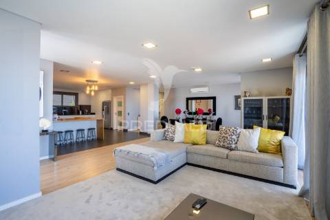 Moradia térrea t3 com piscina na ponta do sol