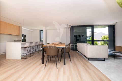 Apartamento t3 de luxo - centro de viana do castelo (arrendamento)