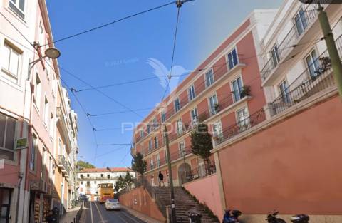 T3 completamente remodelado penha de frança a 5 mins a pé do metro!