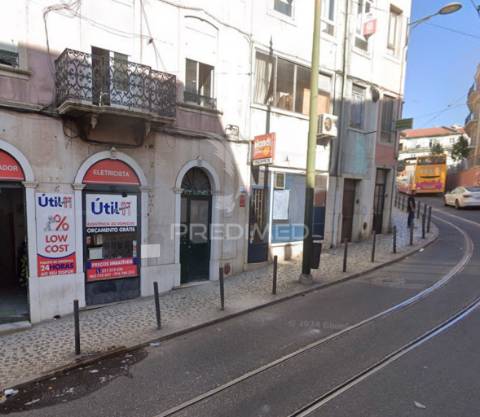 T3 completamente remodelado penha de frança a 5 mins a pé do metro!