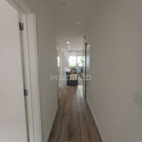 T3 completamente remodelado penha de frança a 5 mins a pé do metro!