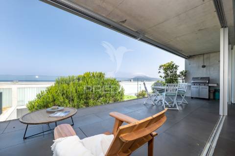 Moradia t3 de luxo - moledo (arrendamento)