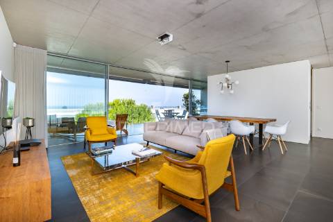 Moradia t3 de luxo - moledo (arrendamento)