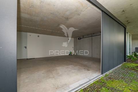 Moradia t3 de luxo - moledo (arrendamento)