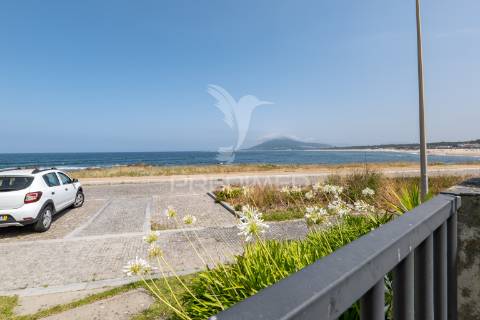 Moradia t3 de luxo - moledo (arrendamento)