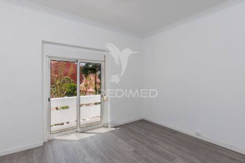 Apartamento t2 - cozinha em  remodela na trafaria - almada - 254.900  €