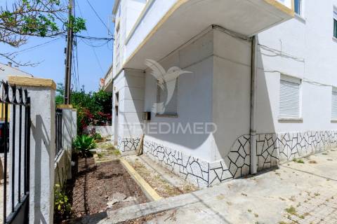 Apartamento t2 - cozinha em  remodela na trafaria - almada - 254.900  €