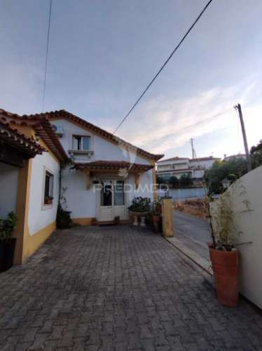 Moradia t3 em nossa senhora das misericordias.