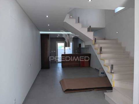 Moradia t3 com piscina