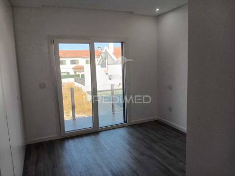 Moradia t3 com piscina