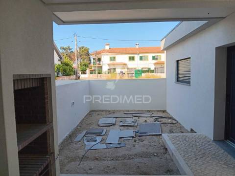 Moradia t3 com piscina