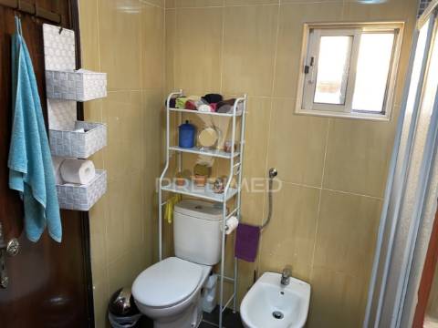 Moradia em banda em rio de moinhos, alcácer