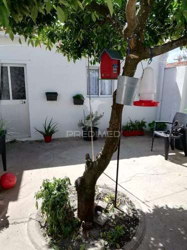 Moradia em banda em rio de moinhos, alcácer