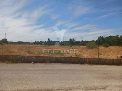 Armazém com 800 m2 ,palmela.