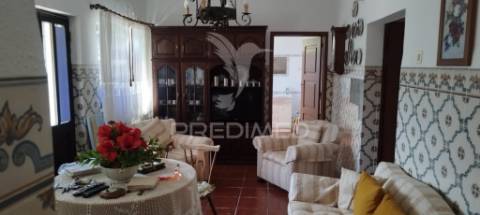 Moradia em vale do pêso