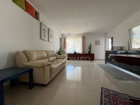 Moradia t2 para arrendar em brejos de azeitão