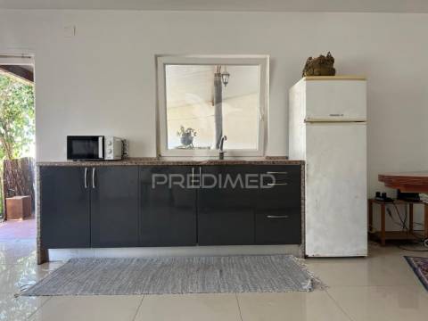 Moradia t2 para arrendar em brejos de azeitão