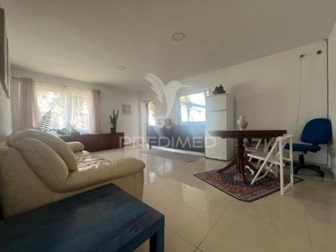 Moradia t2 para arrendar em brejos de azeitão