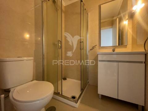 Moradia t2 para arrendar em brejos de azeitão