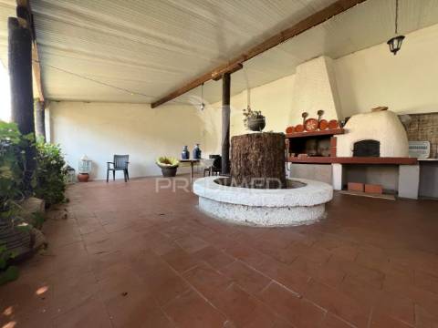 Moradia t2 para arrendar em brejos de azeitão