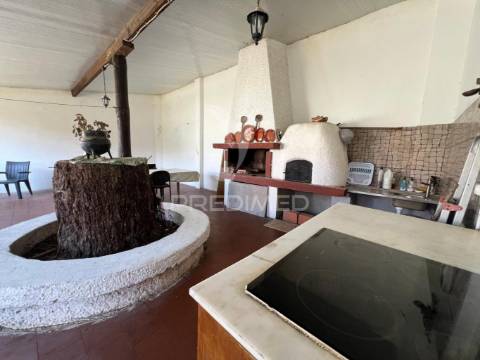 Moradia t2 para arrendar em brejos de azeitão