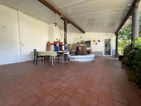 Moradia t2 para arrendar em brejos de azeitão