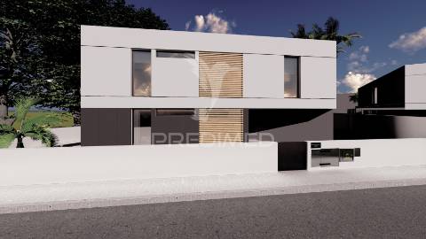 Moradia t4 c/ 3 suites