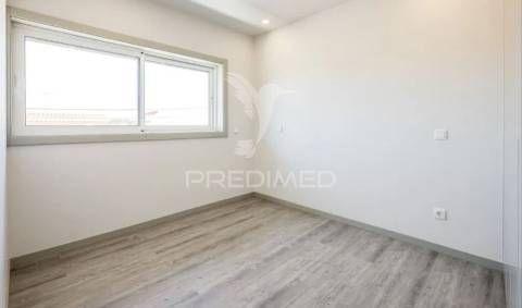 Moradia t3 c/ garagem e jardim