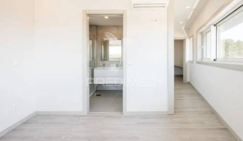 Moradia t3 c/ garagem e jardim