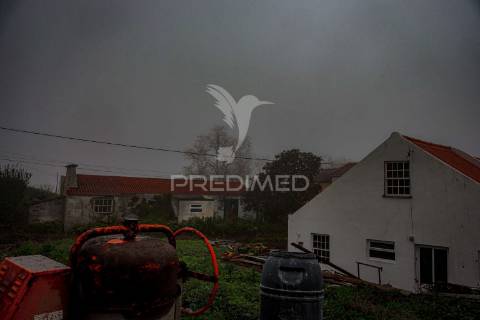 Moradia t2, santo antão, em fase de reconstrução