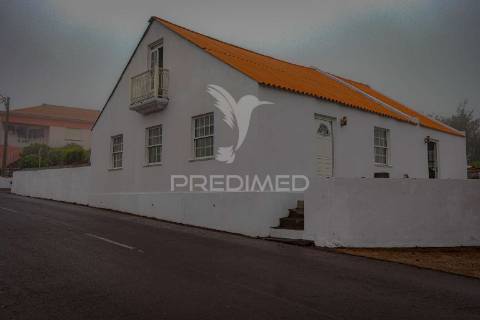 Moradia t2, santo antão, em fase de reconstrução