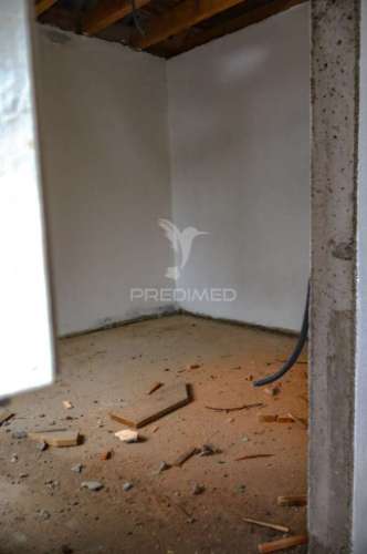 Moradia t2, santo antão, em fase de reconstrução