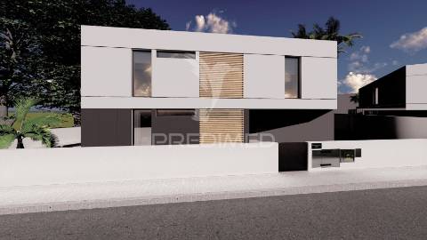 Moradia t4 c/ 2 suites