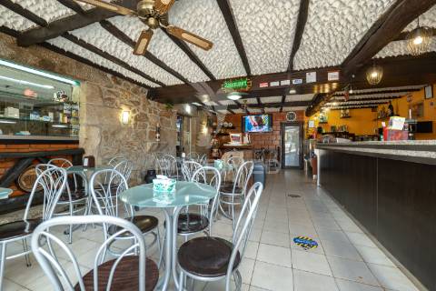 Moradia t7 com 3 negócios – póvoa de lanhoso