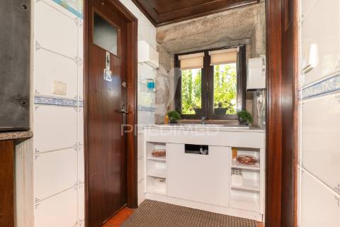 Moradia t7 com 3 negócios – póvoa de lanhoso