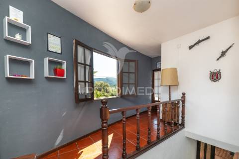 Moradia t7 com 3 negócios – póvoa de lanhoso