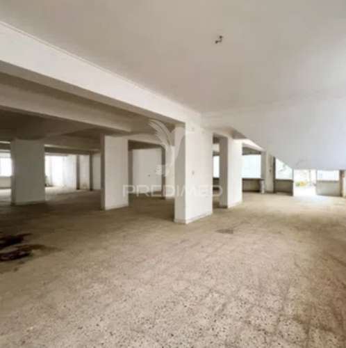 Loja/armazém para comércio em agualva-cacém