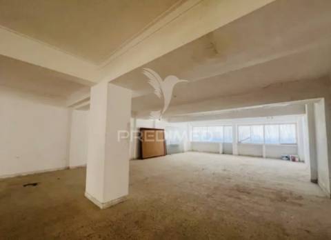 Loja/armazém para comércio em agualva-cacém