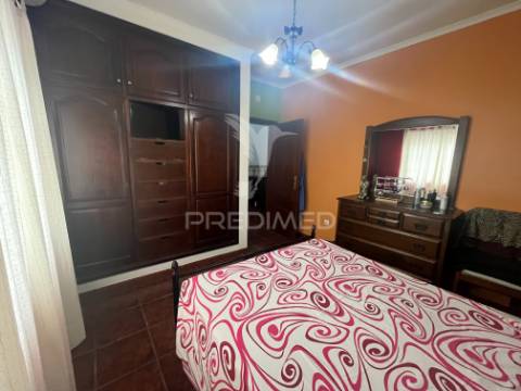 Moradia t4 com garagem, logradouro e eficiência energética – alfundão, ferreira do alentejo.