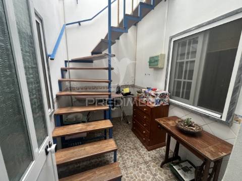 Moradia t4 com garagem, logradouro e eficiência energética – alfundão, ferreira do alentejo.